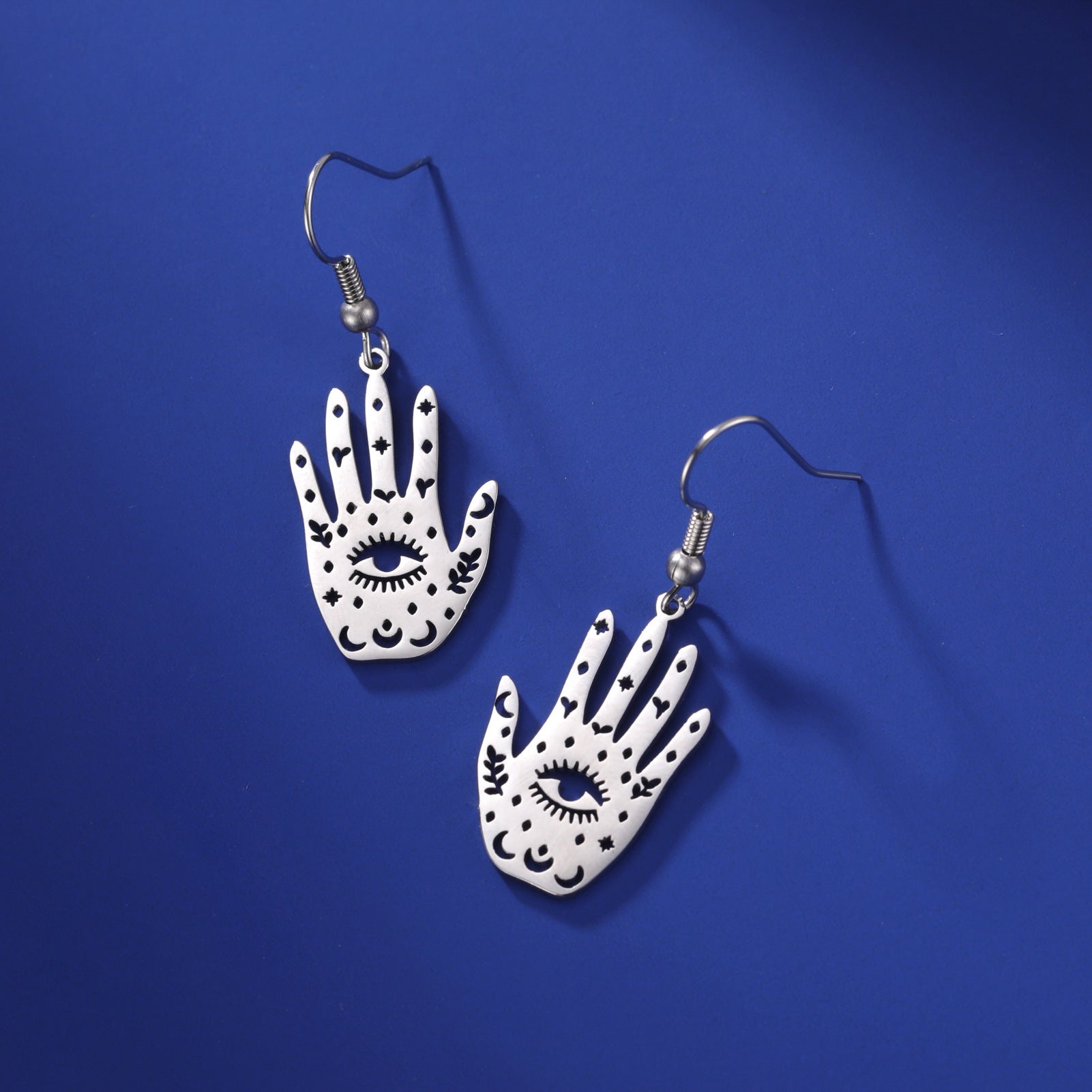 Retro Exaggerated Personalized Hip Hop Palm Hollow Eye Earrings