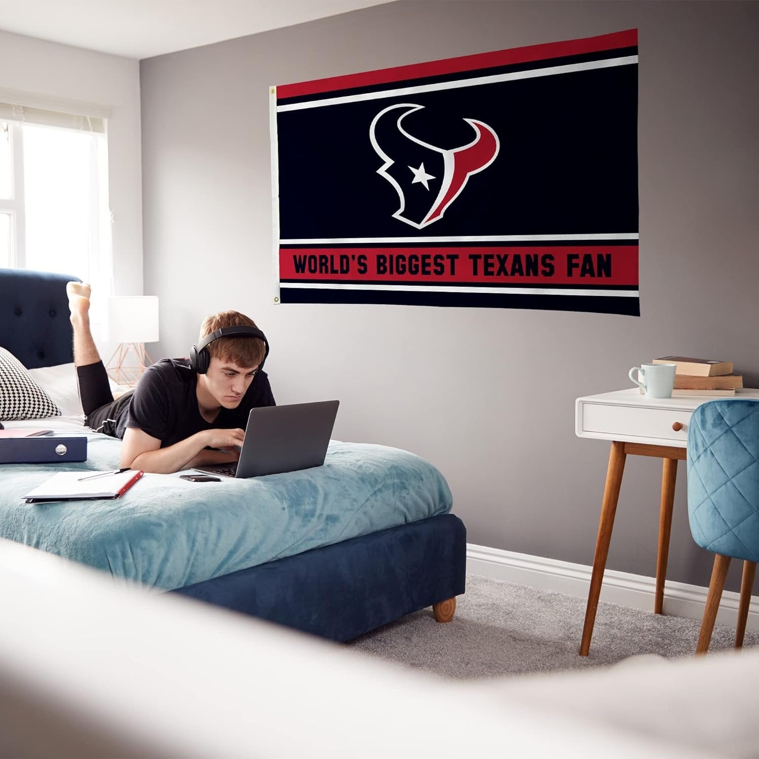 Houston Texans 3x5 Feet Flag Banner, World's Biggest Fan, Metal Grommets, Single Sided, Indoor or Outdoor Use