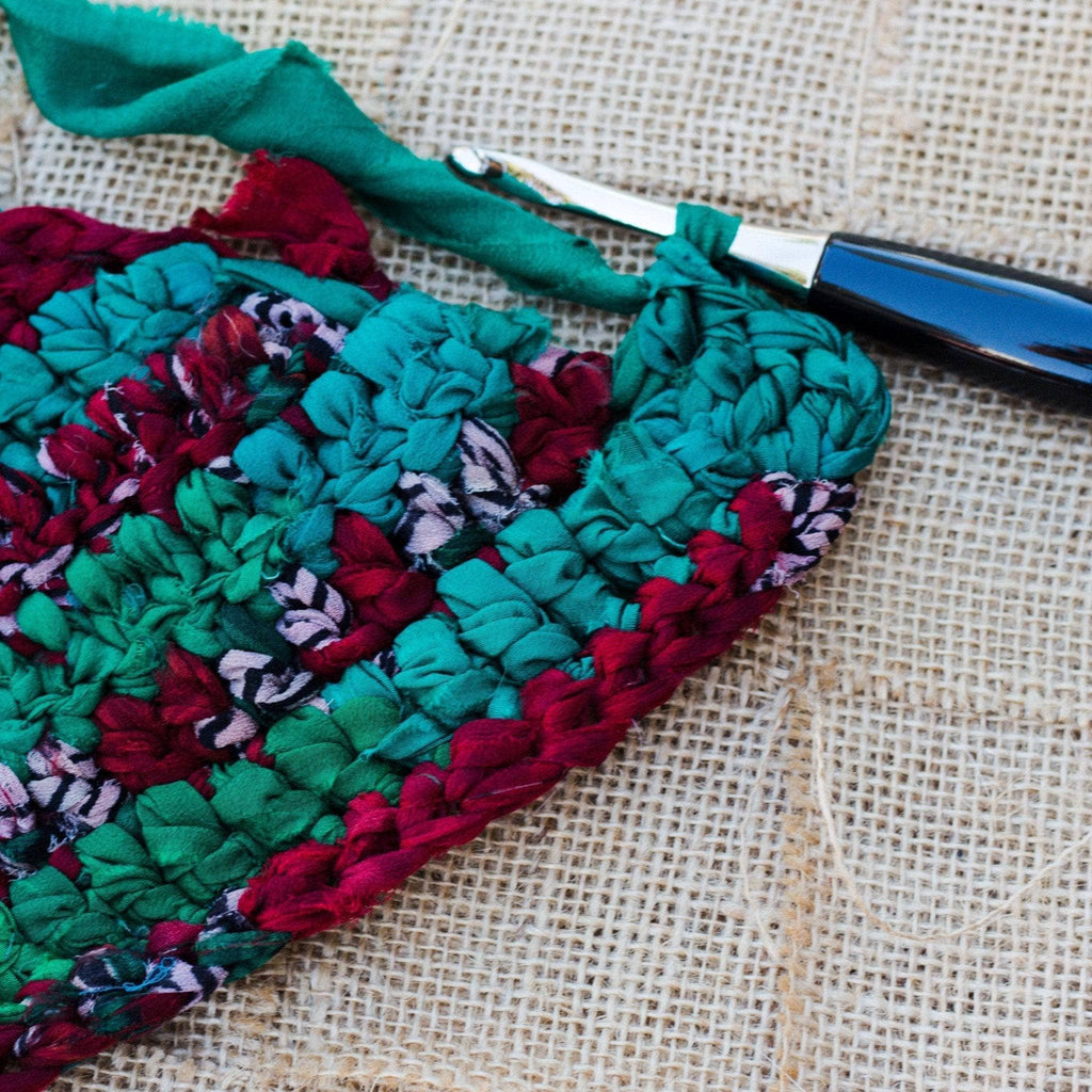 Vibrant Crochet Chiffon Clutch Kit
